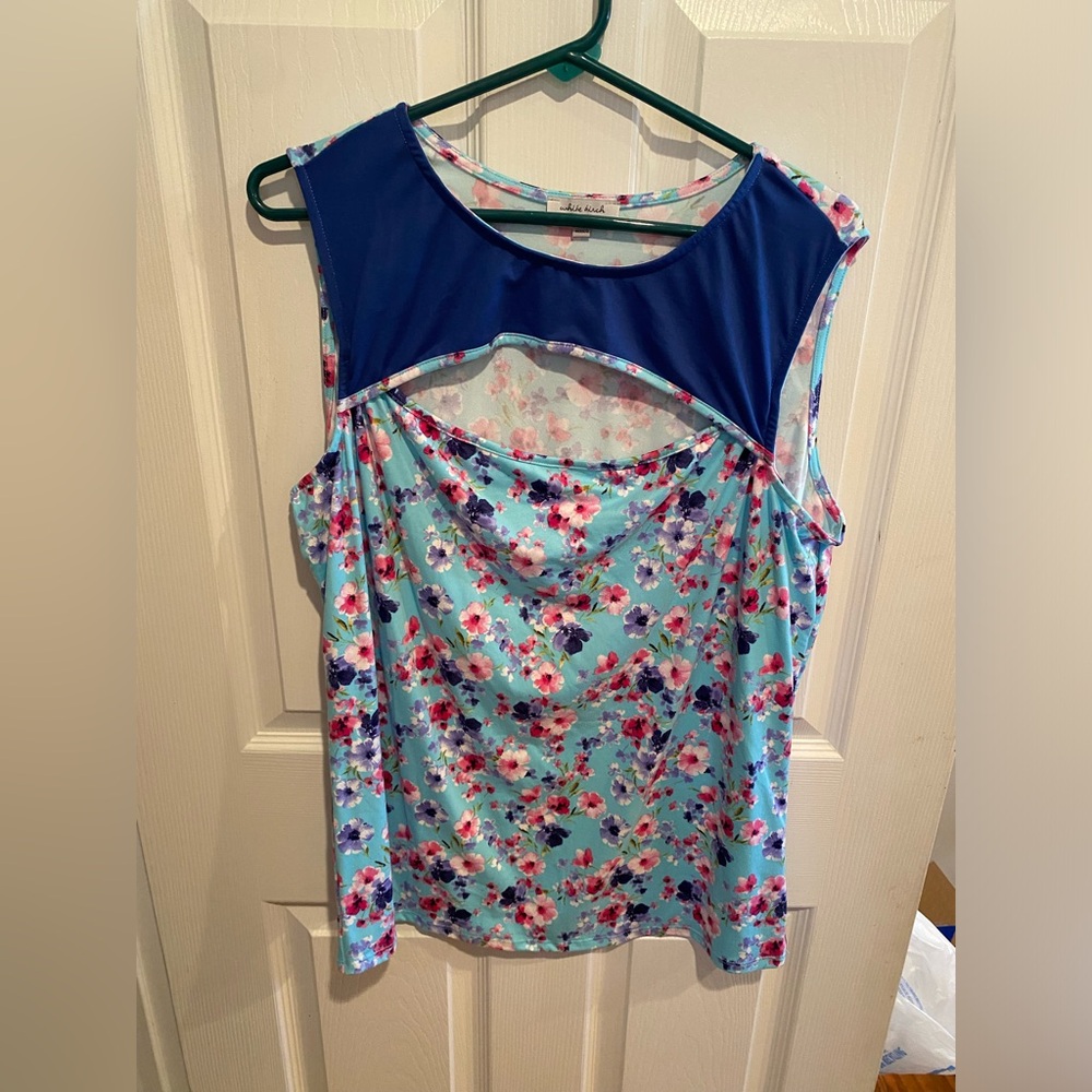NWOT White Birch Blue Floral Tank Size 1X